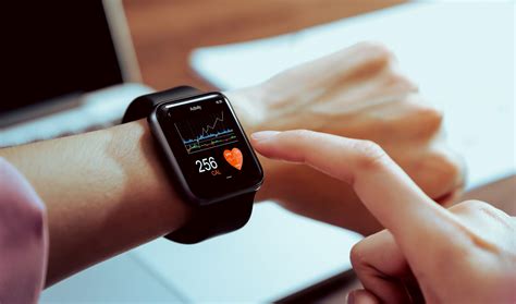 Smartwatches & Wearable Technology 